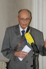 Akademik Željko Tomičić, voditelj Odsjeka za povijesne znanosti i Odsjeka za arheologiju Zavoda za povijesne i društvene znanosti HAZU u Zagrebu